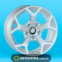 Литые диски Replica BMW (A-F712) W7 R16 PCD5x120 ET18 DIA74.1 silver
