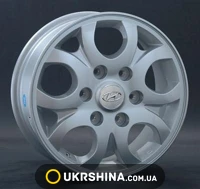 Литые диски Replay Hyundai (HND55) W6.5 R16 PCD6x139.7 ET56 DIA92.3 silver