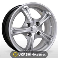 Литые диски Storm SM-215 W5.5 R13 PCD4x98 ET30 DIA58.6 Silver Fly