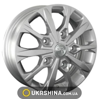 Литые диски Replay Ford (FD114) W5.5 R16 PCD5x160 ET60 DIA65.1 silver